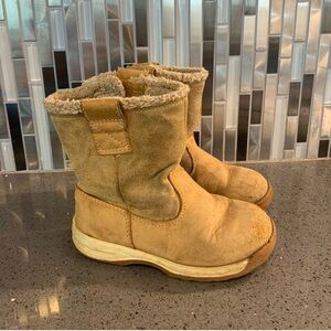 Timberland size 8.5 toddler suede Tan Boots